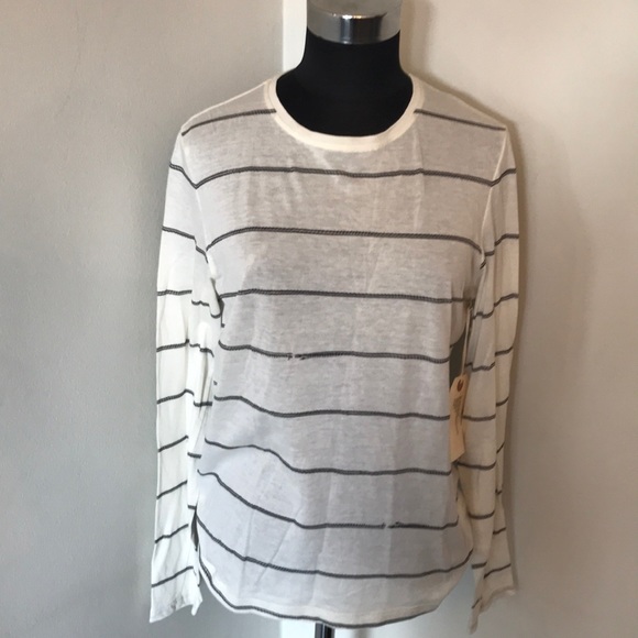 Band Of Outsiders Tops - Band of Outsiders Long T-Shirt Band Of Outsiders Tops - Band of Outsiders Long T-Shirt